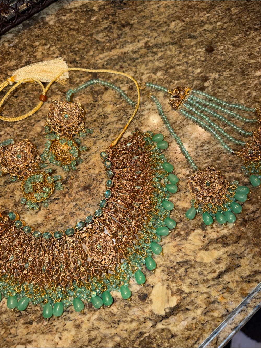 Women’s brand new Indian desi Pakistani bridal heavy jewelry set choker jhumka